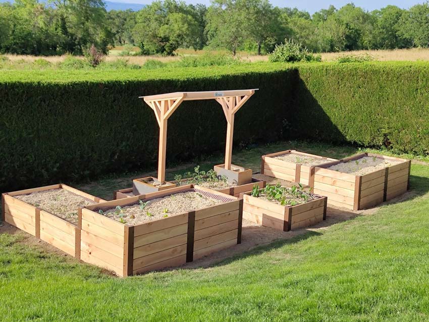 Bac potager installer par les paysagistes Quadra Terra Valence